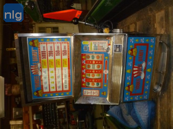 slot machine front (Small).JPG